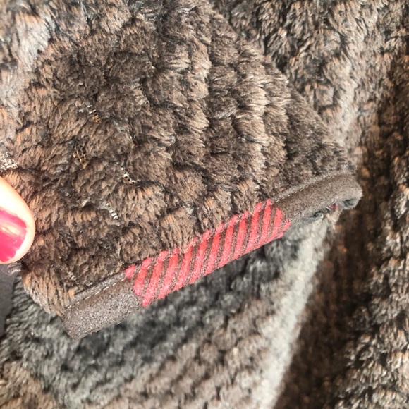 Simply Southern Pullover 1/4 Snap Front Jacket. Size XL - Picture 4 of 9